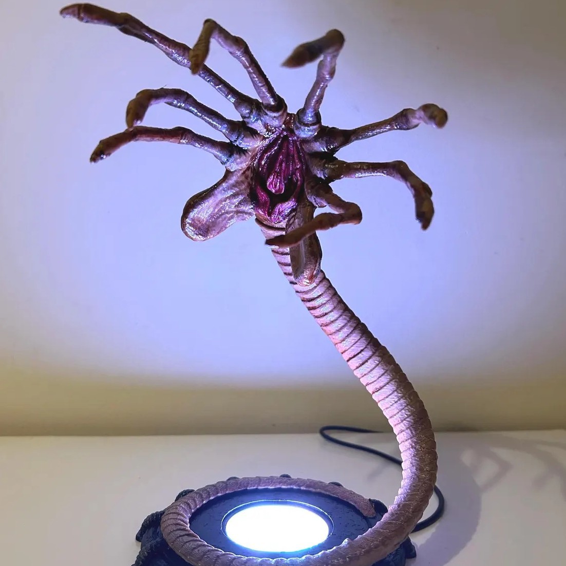 Home Decor Lamp - Lampu Alien Facehugger Lampu Malam, Dekorasi