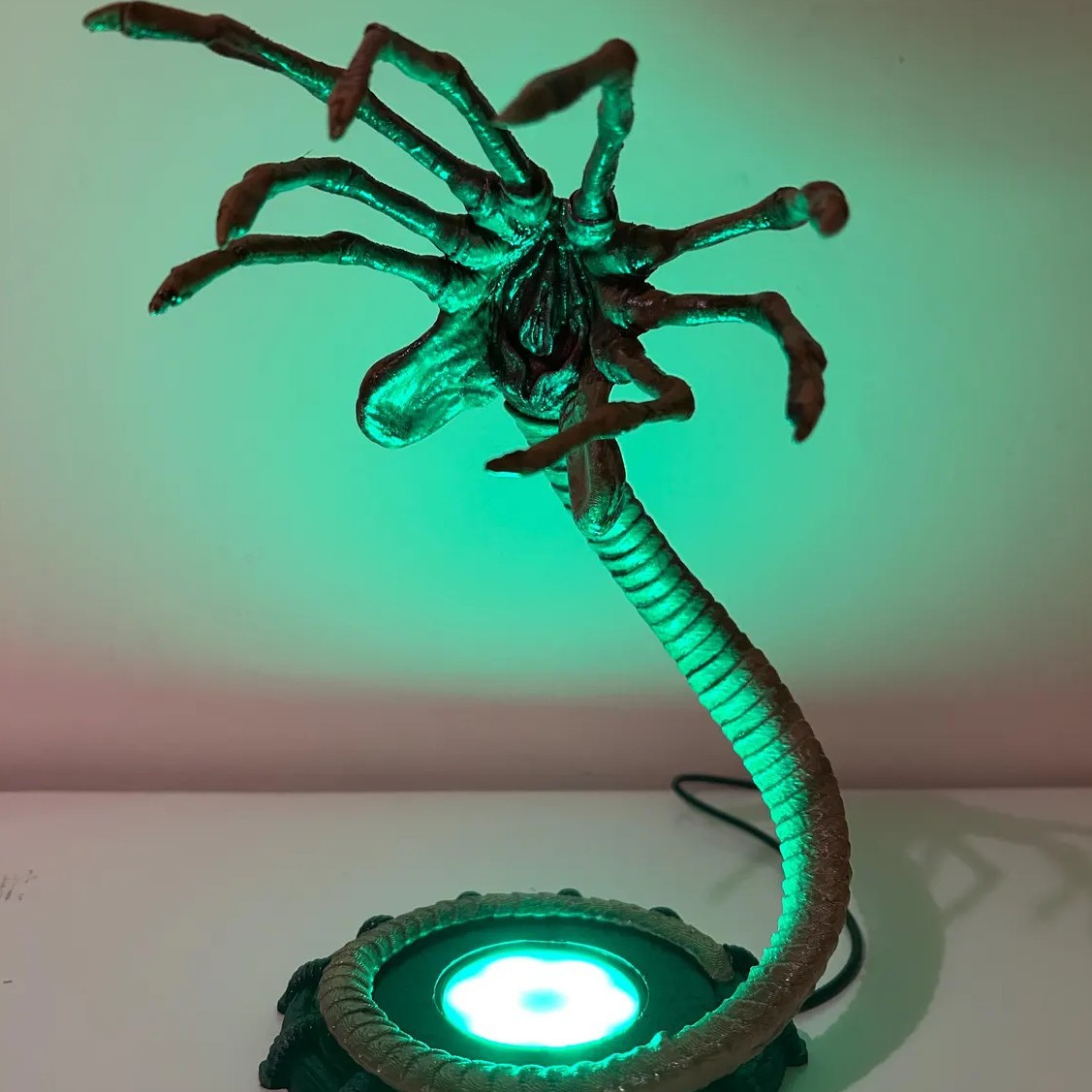 Lampu Alien Facehugger Lampu M - Home Decor Lamp ulasan dan harga